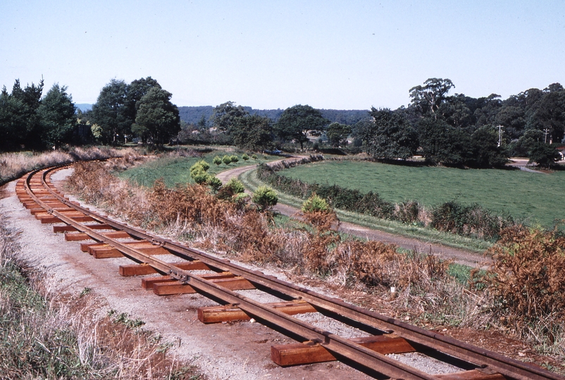 118862: PBR Curve 107R Looking towards Gembrook