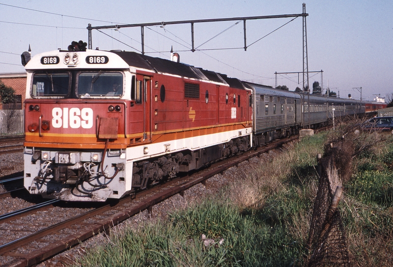 118941: Middle Footscray up side 8616 Up Melbourne Express 8169