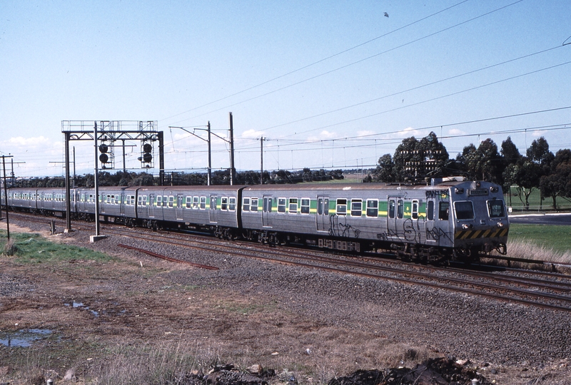 118970: Laverton Junction Down Suburban 6-car Hitachi