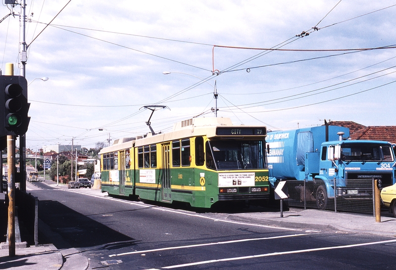 118985: North Coburg Terminus B2 2052