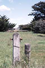 119000: Crowlands Gatepost on East platform side of line