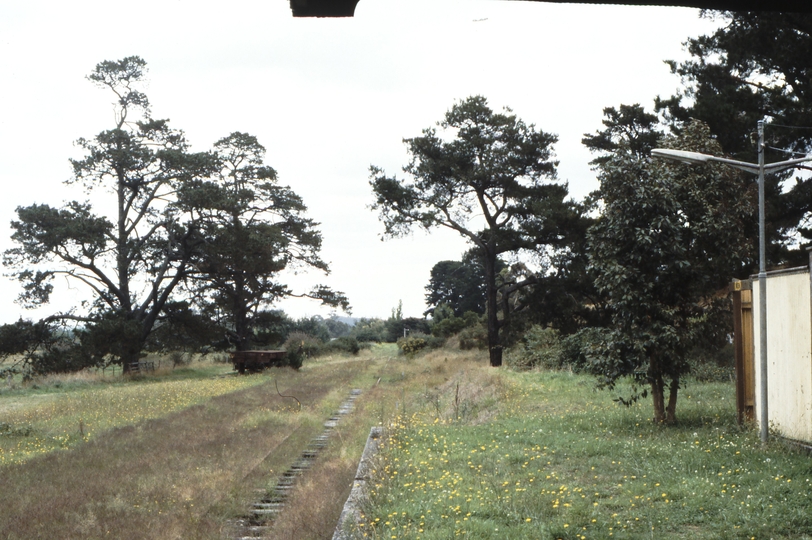 119161: Yarra Glen Looking towards Lilydale