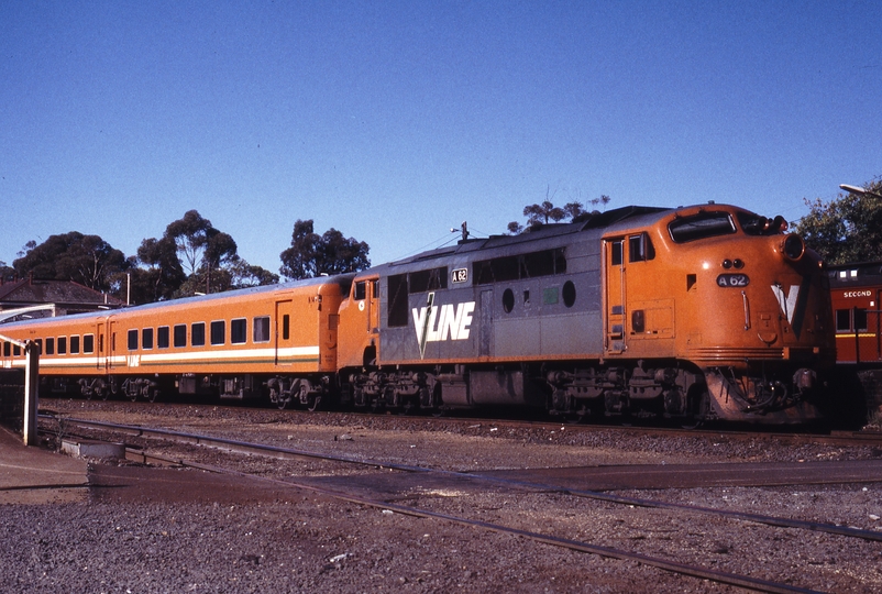 119235: Bendigo 8062 5:00pm Up Passenger A 62