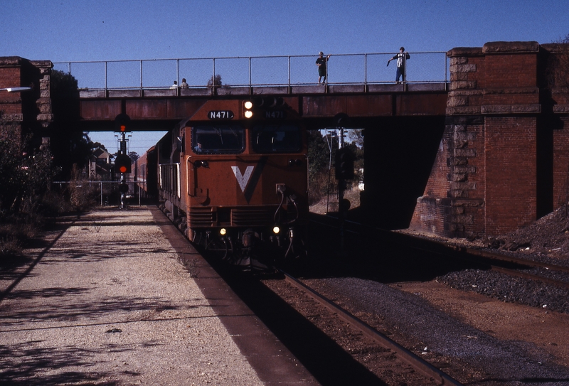 119238: 8052 3:30pm Up Passenger from Swan Hill Bendigo N 471