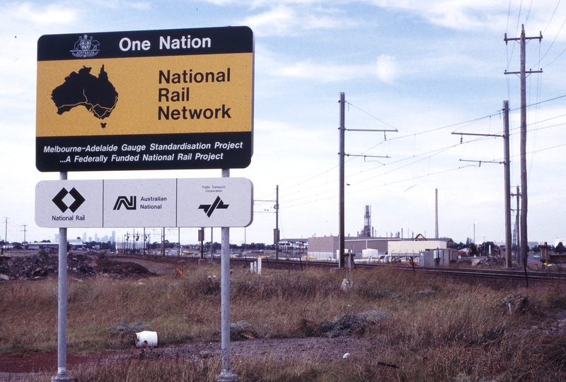 119246: Kororoit Creek Road Level Crossing COR Platform Site One Nation Project Sign
