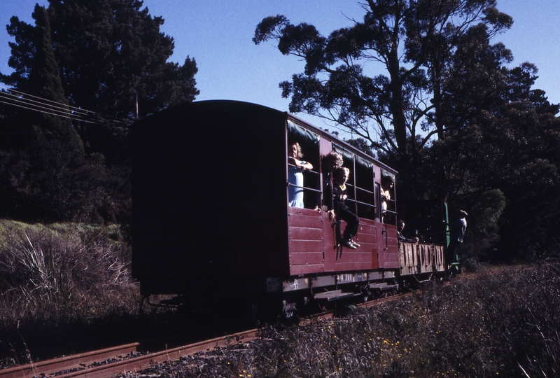 119257: Curves 110L-111R Gembrook up side Down Passenger Pecket 1711 propelling