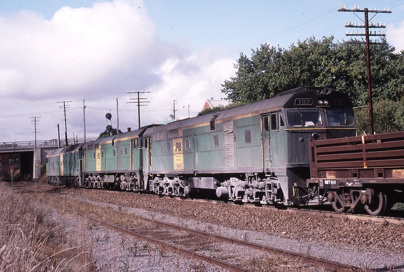 119271: Ararat 9150 Up Freight BL 35 704 703