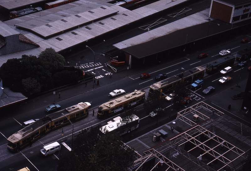 119273: Spencer Street at Collins Street B2 2058 derailed and Southbound Z3 166