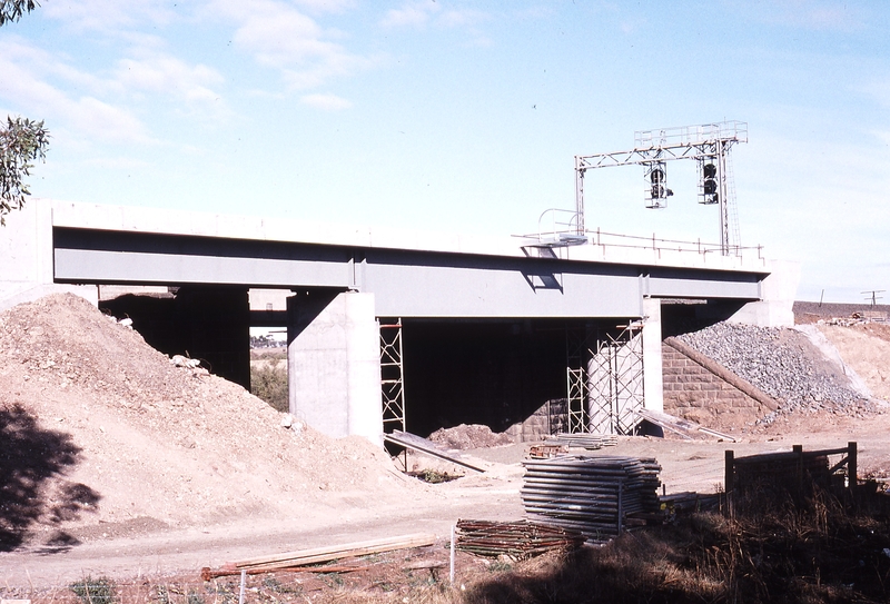 119296: Hovells Creek Bridge Looking towards Geelong