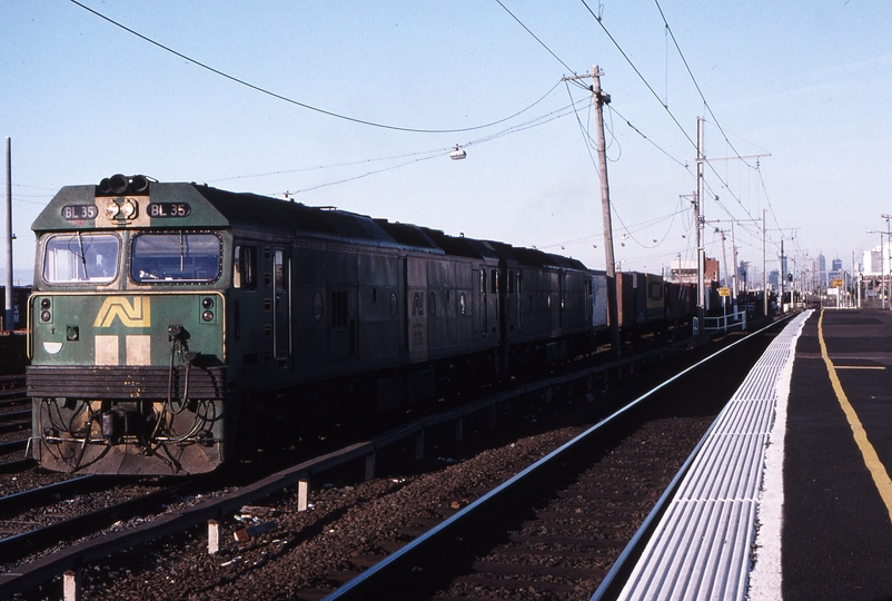 119304: Tottenham Yard 9145 Adelaide Freight BL 35 BL 27