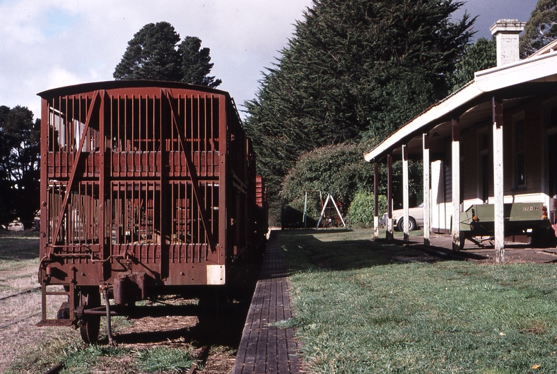 119324: Trentham Looking towards Carlsruhe 1340 L nearest