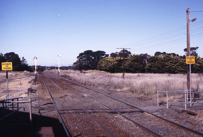 119390: Clarkefield Looking towards Melbourne
