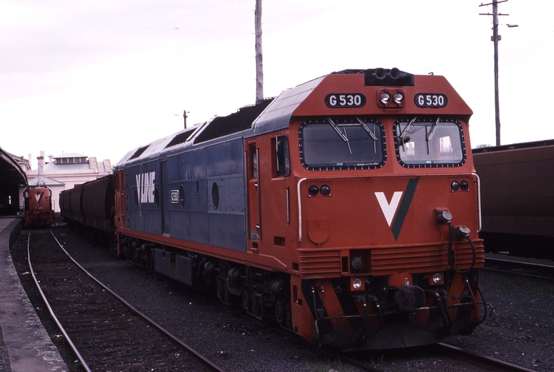 119456: Ballarat G 530 Y 125 in dock in distance