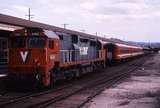 119523: Albury Down Empty Cars for 8332 Up Passenger N 453