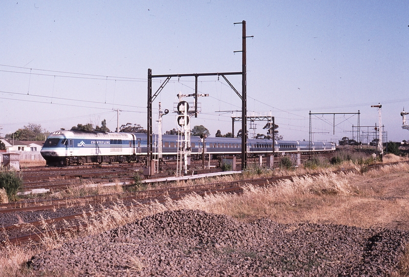 119579: Sunshine Loop 8622 Up Daylight XPT