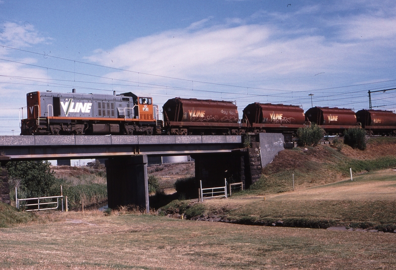 119583: Stony Creek Bridge 9409 Up Empty Sand Train P 20