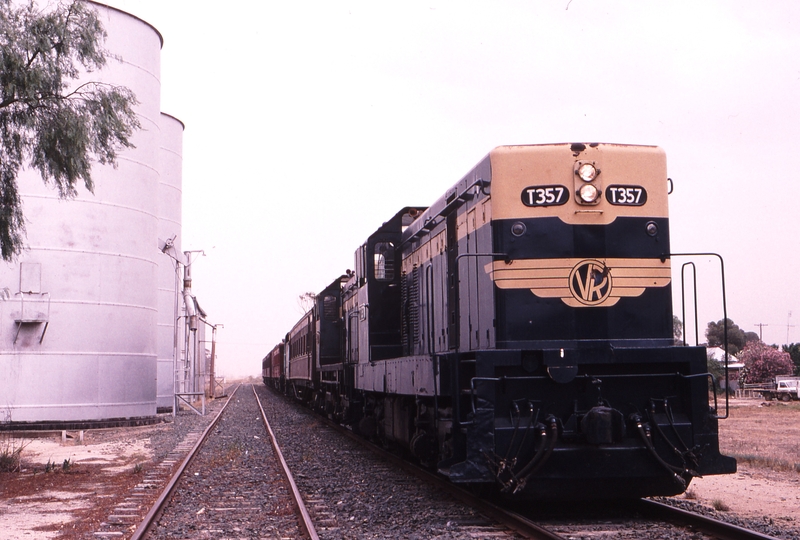 119606: Mathoura 9070 Up Special Goods T 357 Y 133 K 176 in consist