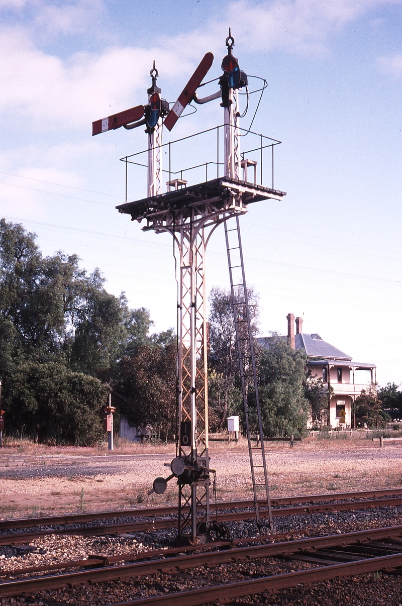 119673: Avenel Down Home Signals Post 10