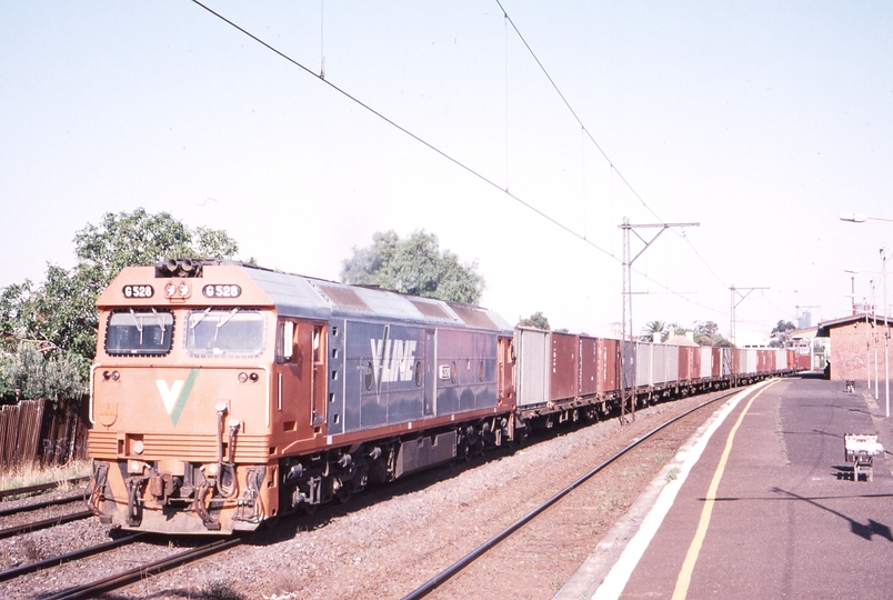 119701: Middle Footscray 9141 Down Mildura Freight G 528