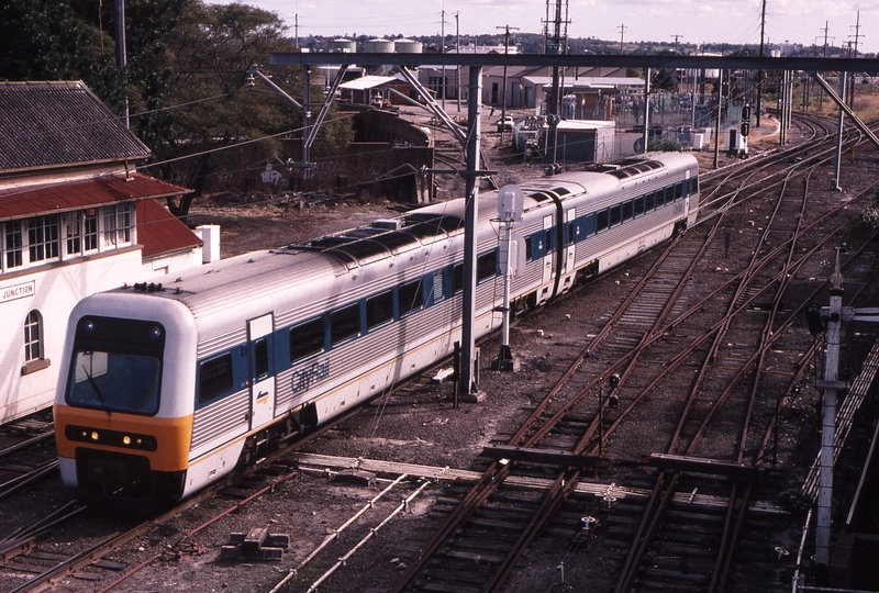 120026: Hamilton Up Suburban LE 2862 TE 2812