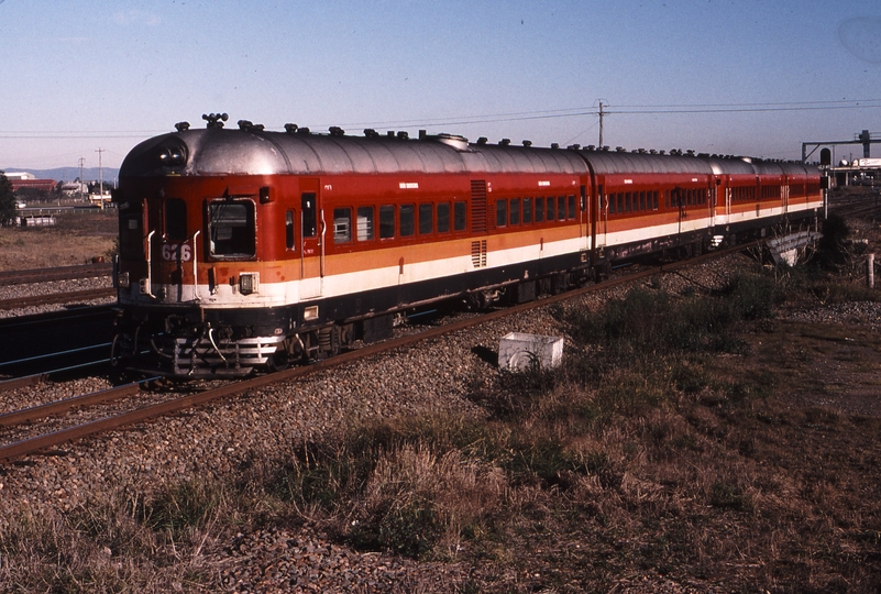 120048: Maitland Up Suburban 626 726 731 631 query numbers of 3rd and 4th cars