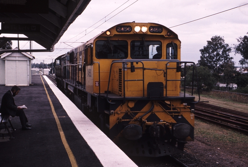 120060: Salisbury Down Light Engines 2456 leading