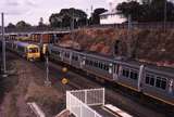 120067: Eagle Junction Down Suburban and Up Empty Cars Set 210 leading