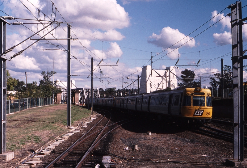 120093: Indooroopilly Down Suburban Set 26 leading