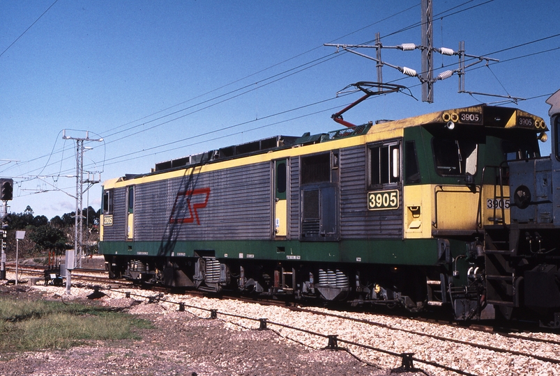 120147: Yandina Up Freight from Rockhampton 3905 2201 2505