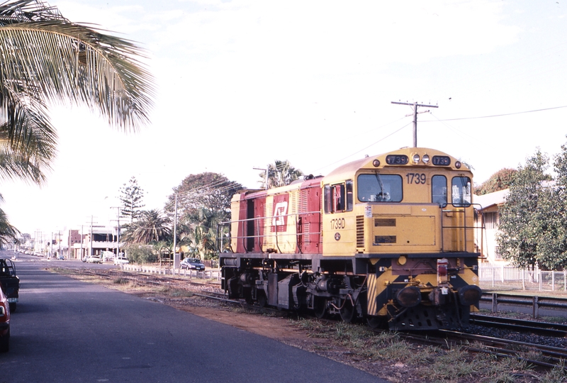 120165: Rockhampton Denison Street at Archer Street Up Light Engine 1739