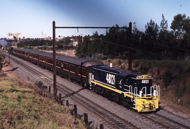 120210: Flemington Goods Junction - Chullora Junction Weeroona Road Bridge Delec Open Day Special towards Flemington Goods Junction 48121 5917 trailing