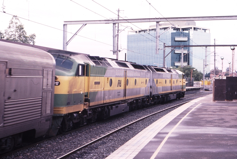 120310: Parramatta Up Indian Pacific CLP 11 CLP 17