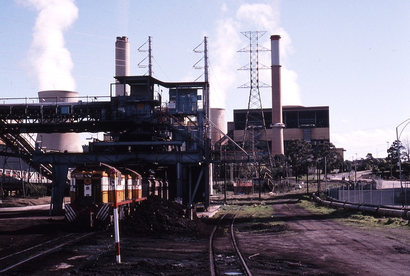 120414: Yallourn Loading Coal Train CC 03 CC 02