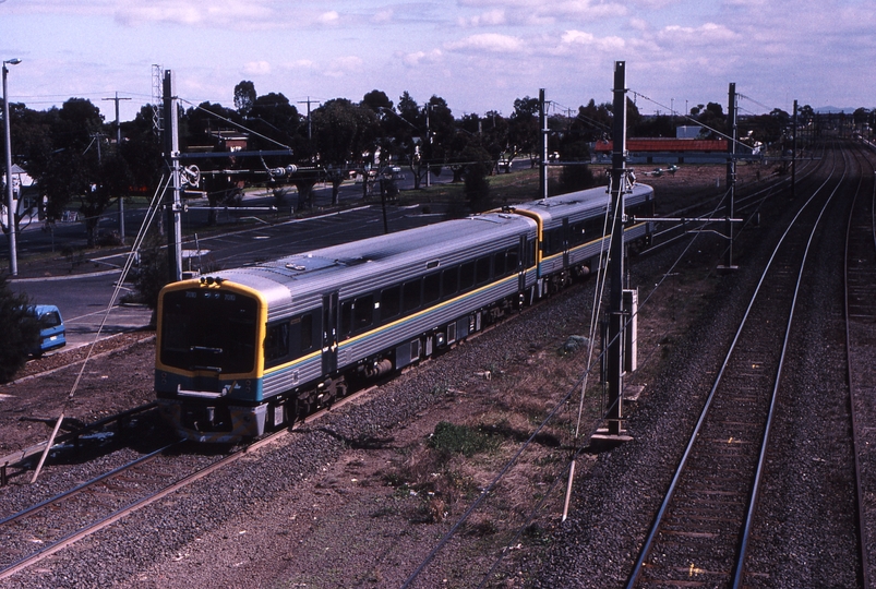 120434: Laverton 12:55pm Down Geelong Passenger 7015 7010