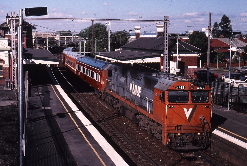 120544: Footscray 8263 5:40pm Down South Geelong Passenger N 465