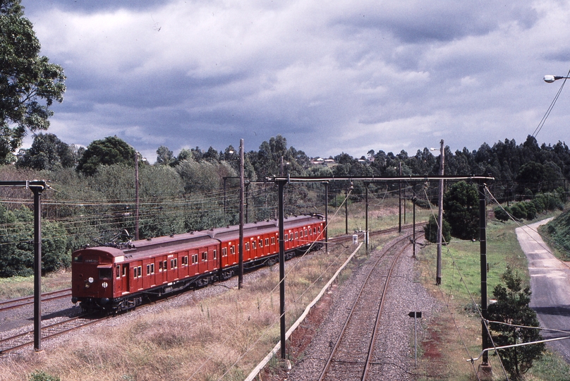 120867: Warragul 7542 Up Elecrail Special 327 M 341 T 470 M