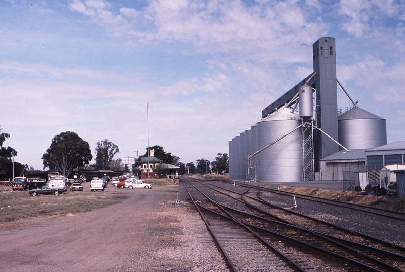 120888: Yarrawonga Looking Towards Benalla