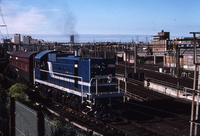 121137: North Melbourne Flyover 8703 Down Empty Cars J 104 leading