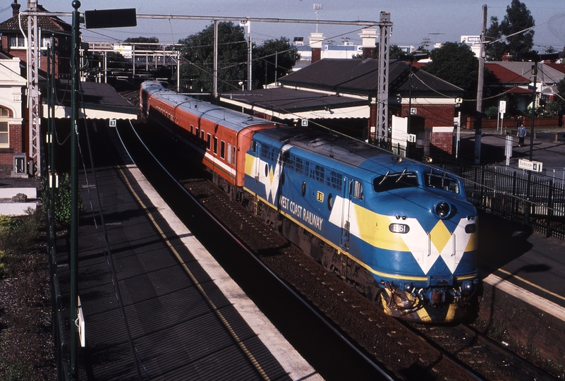 121228: Footscray 8265 Down Warrnambool Passenger B 61