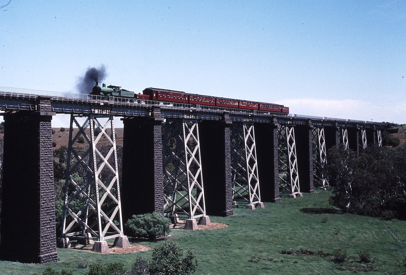 121234: Moorabool Viaduct km 79 8190 Up Special Passenger Y 112