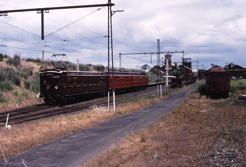 121300: Newport Workshops Garden Platform Up Elecrail Special 107 M 341 T 326 M