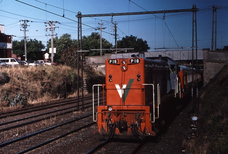 121309: Footscray down side Albert Street Bridge 8131 Down Bacchus Marsh Passenger P 18