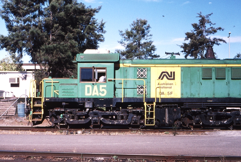 121381: Adelaide Rail Passenger Terminal Shunter DA 5