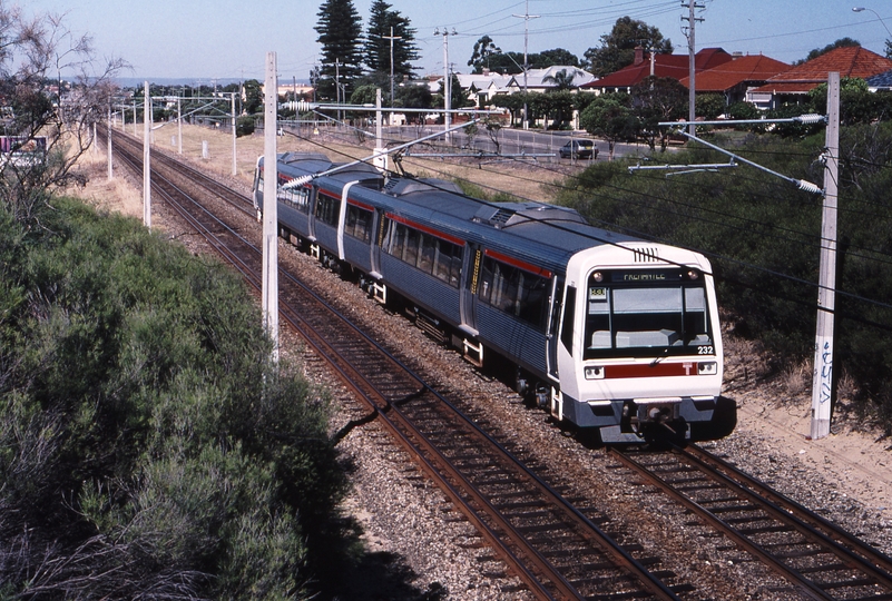 121407: Third Avenue Overbridge Mount Lawley 3:51pm Down Suburban AEA 232 AEB 332