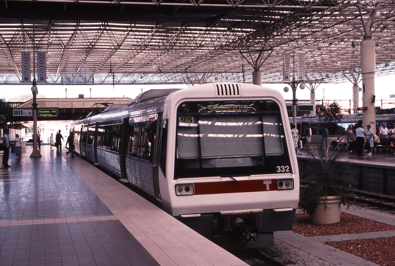 121442: Perth 9:15am Currambine Suburban AEB 332 trailing