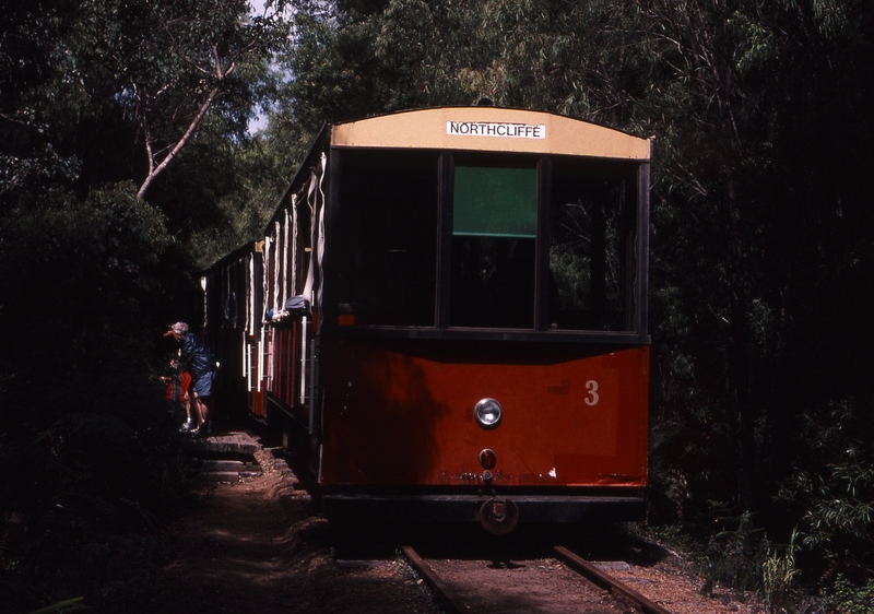 121536: Warren River km 179.5 Up Trams 3 trailing