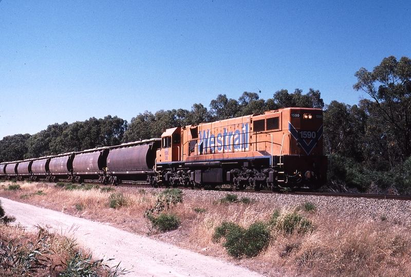 121554: Kwinana down side km 3.5 Up Alumina Train DB 1590