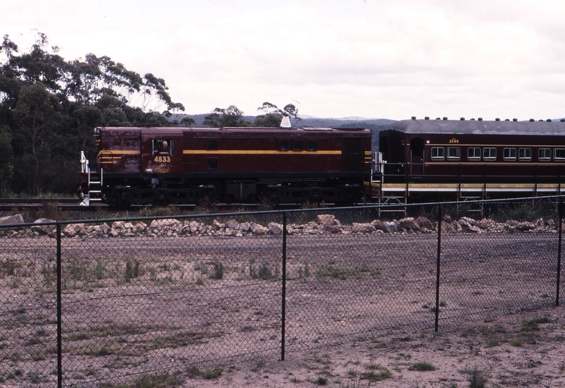 121799: Summit Tank Down Cockatoo Run 4833