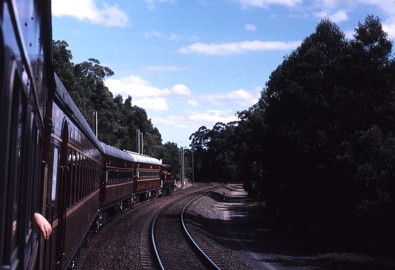 121817: km 94.5 Unanderra - Dombarton Up Cockatoo Run 4833