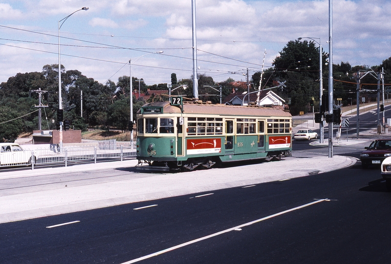 121926: Burke Road Gardiner Down SW6 935